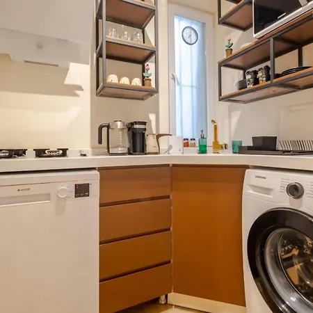 Comfortable Flat In The Heart Of Beyoglu