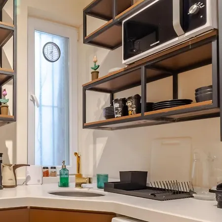 Comfortable Flat In The Heart Of Beyoglu