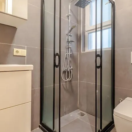 Comfortable Flat In The Heart Of Beyoglu דירה